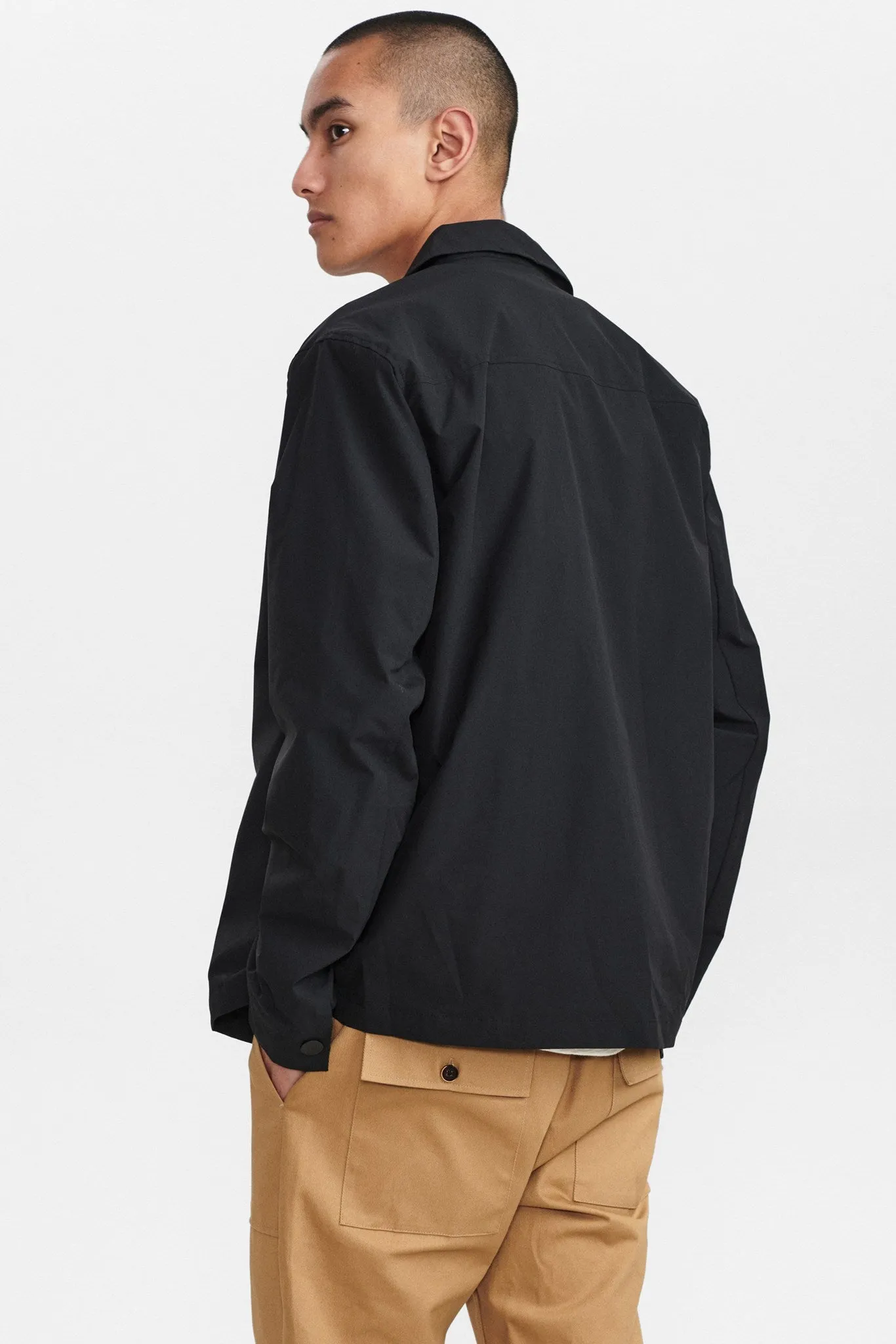 AKPER NYLON JACKET - Caviar