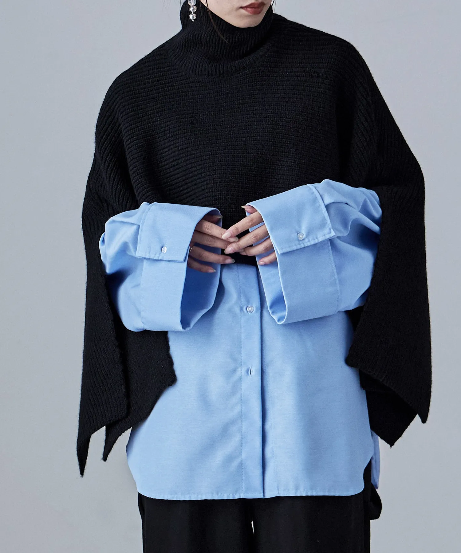 Alpaca touch turtleneck wide poncho