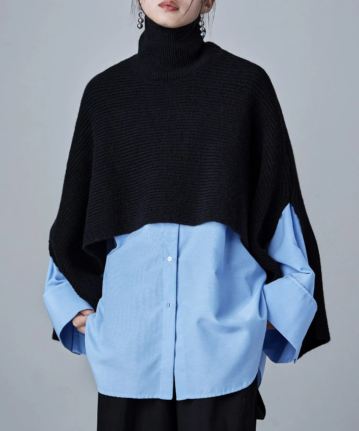 Alpaca touch turtleneck wide poncho