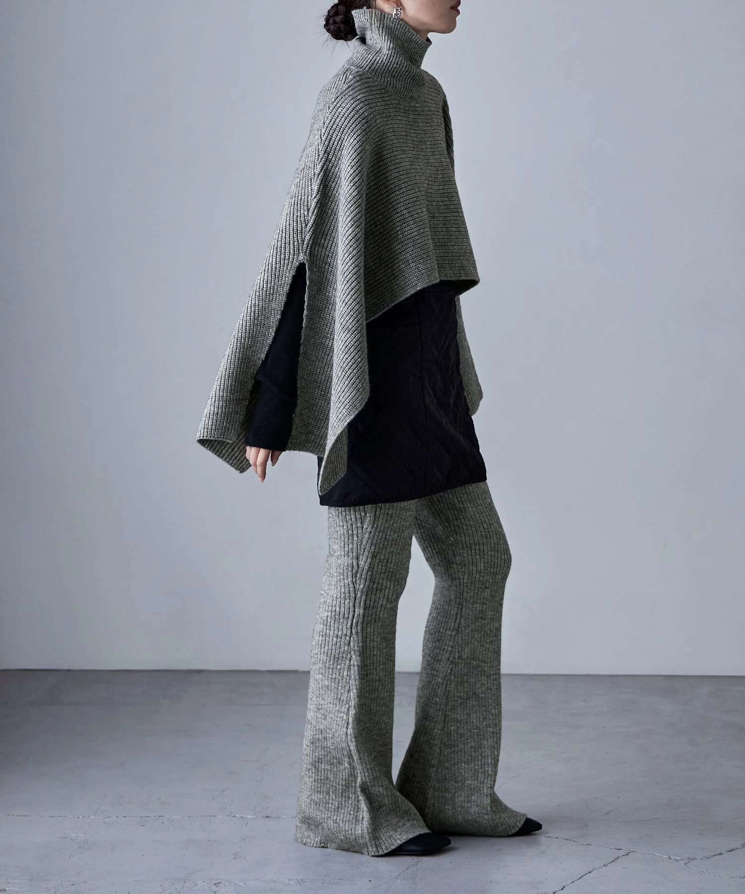 Alpaca touch turtleneck wide poncho