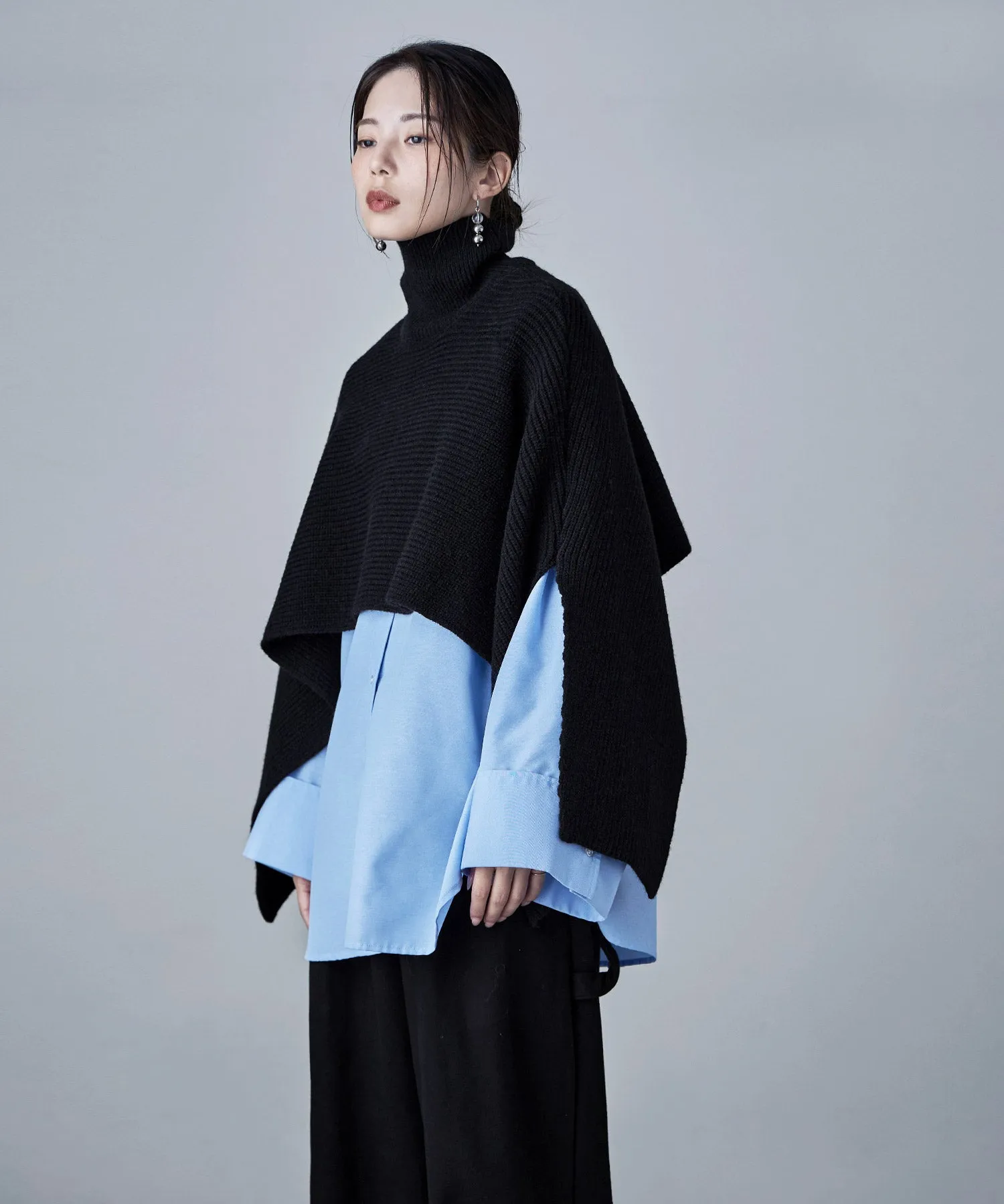 Alpaca touch turtleneck wide poncho