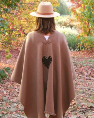 Poncho Corazn Caf Tostado
